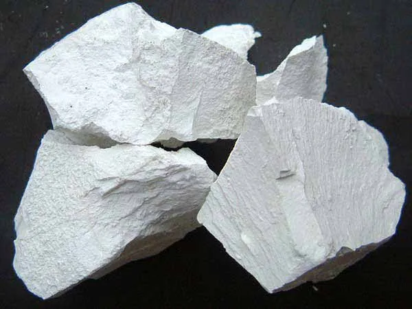 Quicklime / active lime — ground to powder on the CRGM coal grinding mill platform